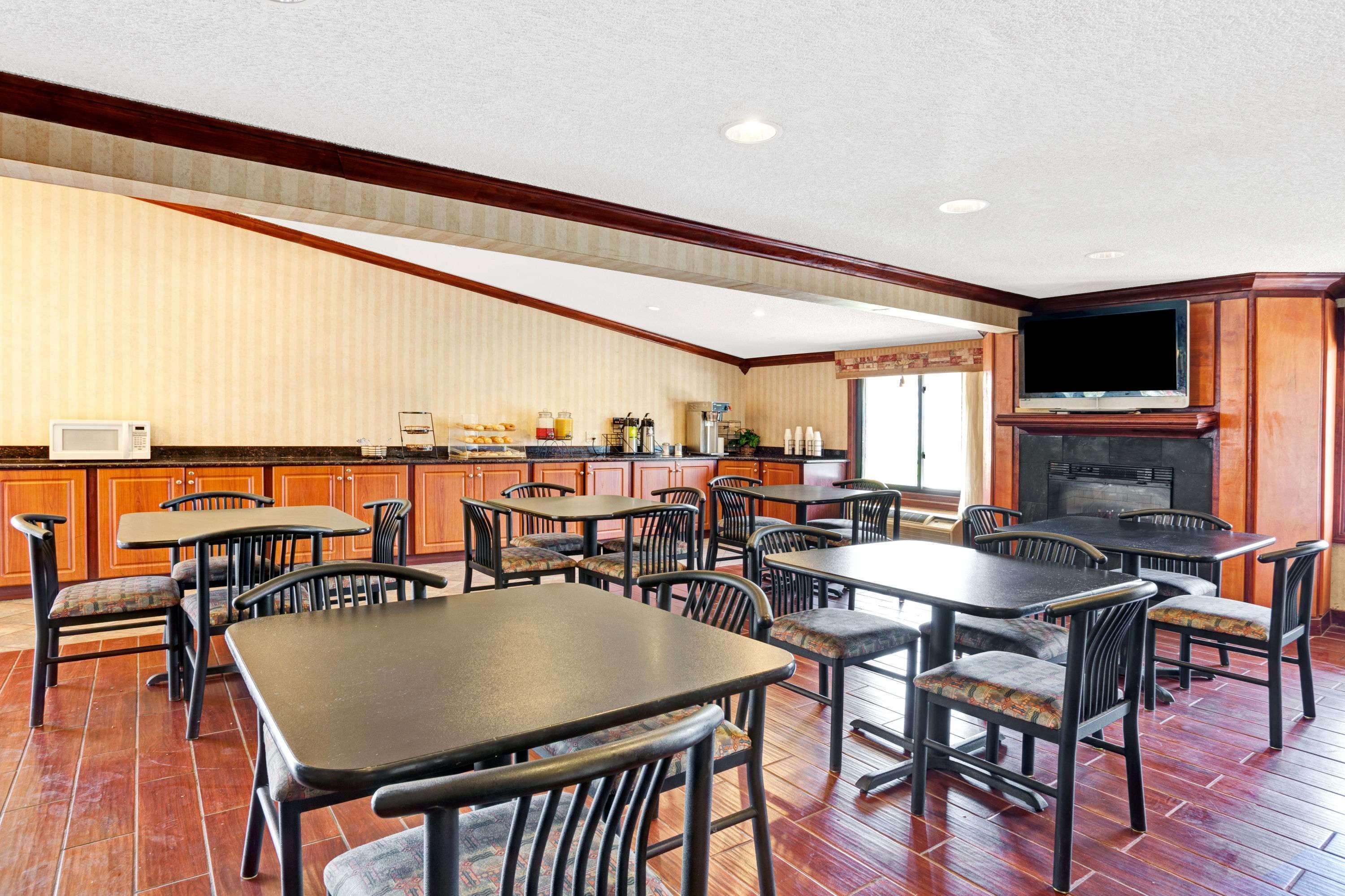 Knights Inn - Madison Heights Exteriör bild
