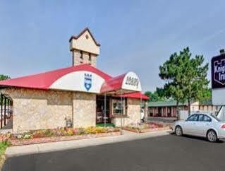 Knights Inn - Madison Heights Exteriör bild